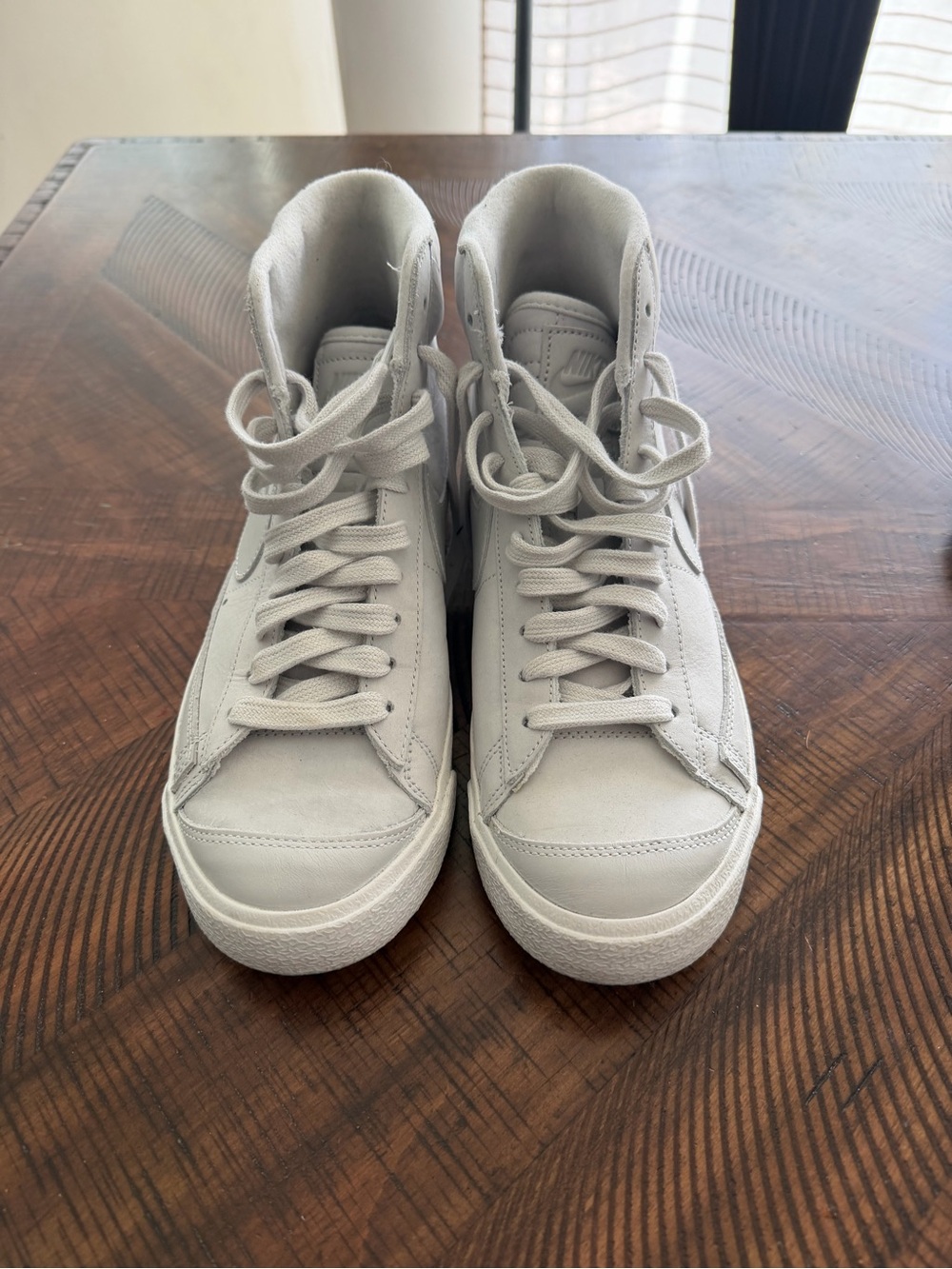Nike Blazer High-Top Sneakers - White - Picture 2 of 3